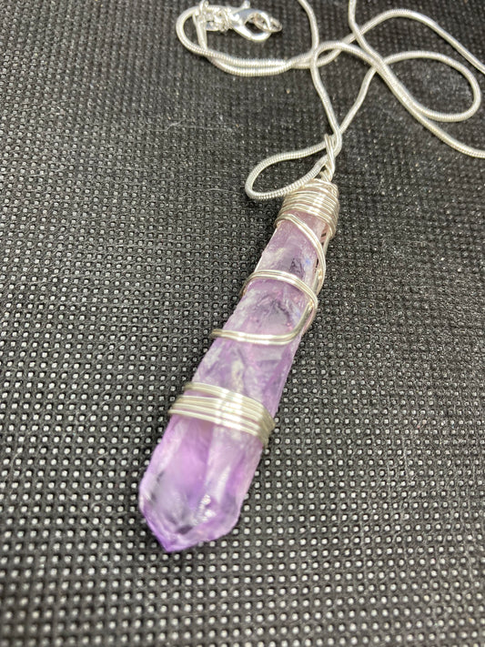 Amethyst 💜Silver wrapped pendant necklace